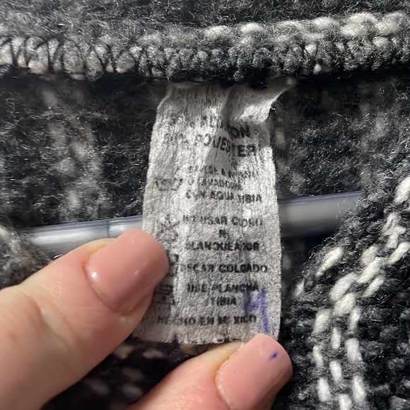 PONCHO STYLE HOODIE - Picture 2 of 3